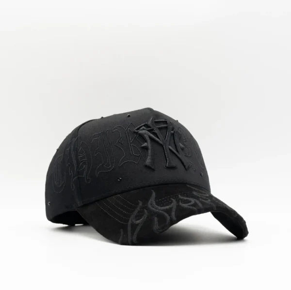 31 HATS FLAMES